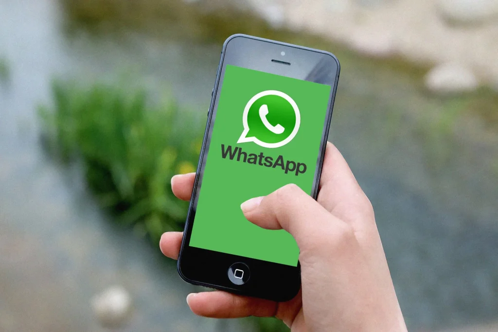 Relance d'un prospect par message depuis un smartphone